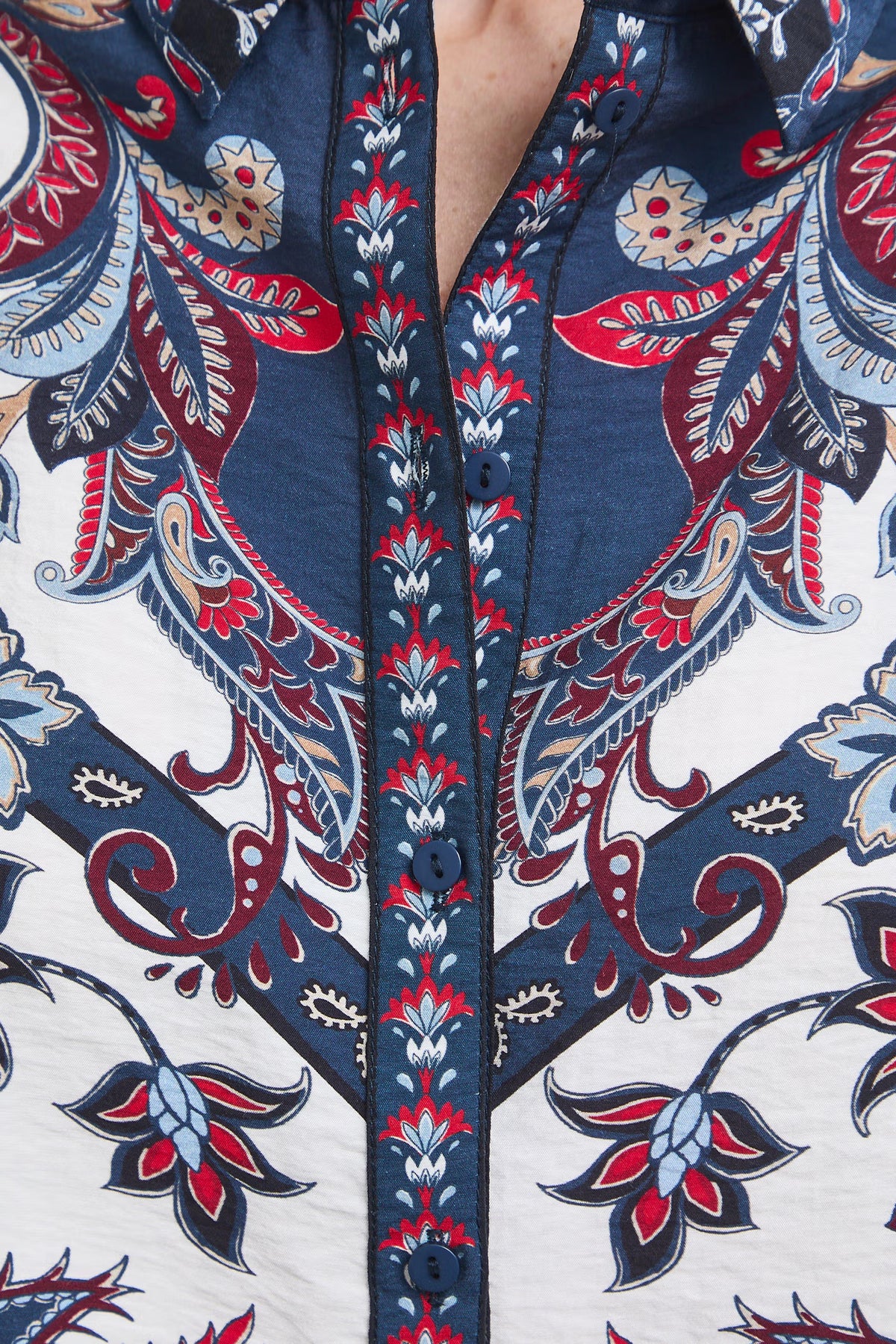 Dames blouse met paisleyprint