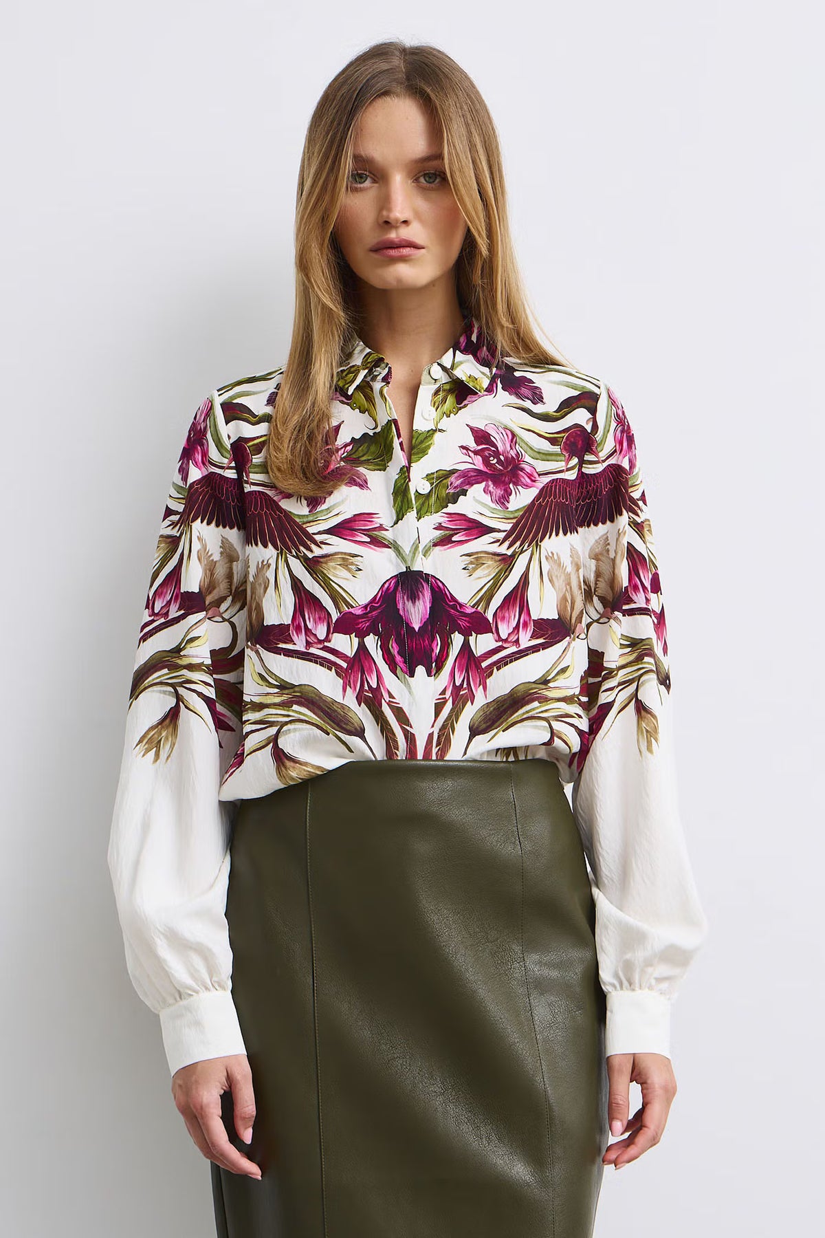 Dames viscose blouse met plantenmotief