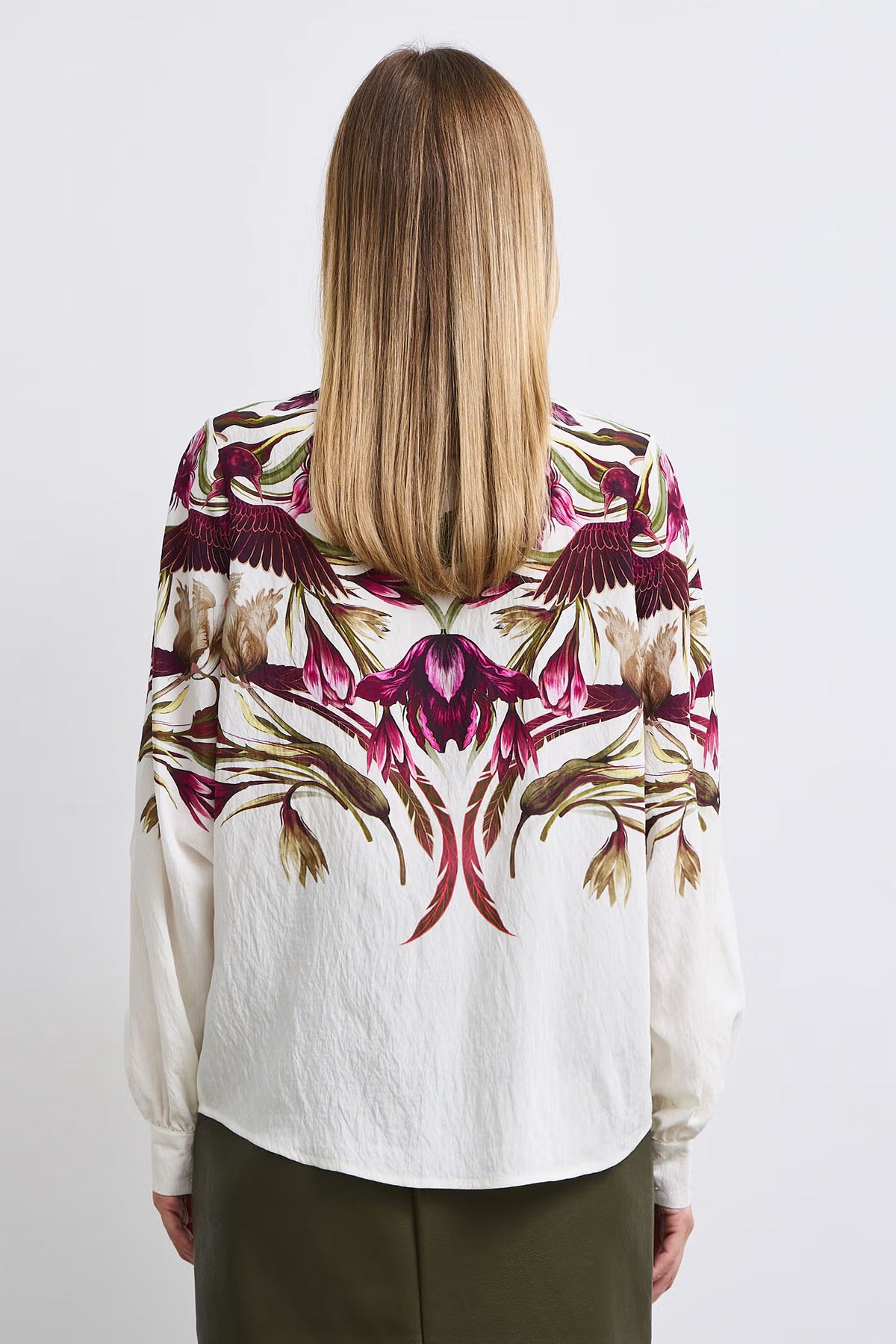 Dames viscose blouse met plantenmotief