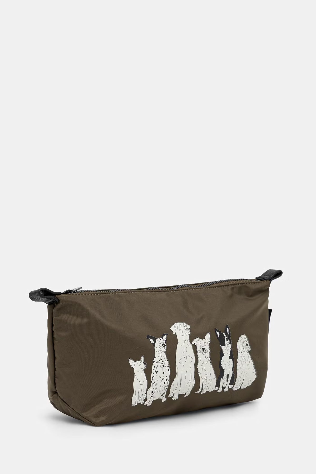 Etui met dierenmotief uit de Adela Madej x Medicine collectie