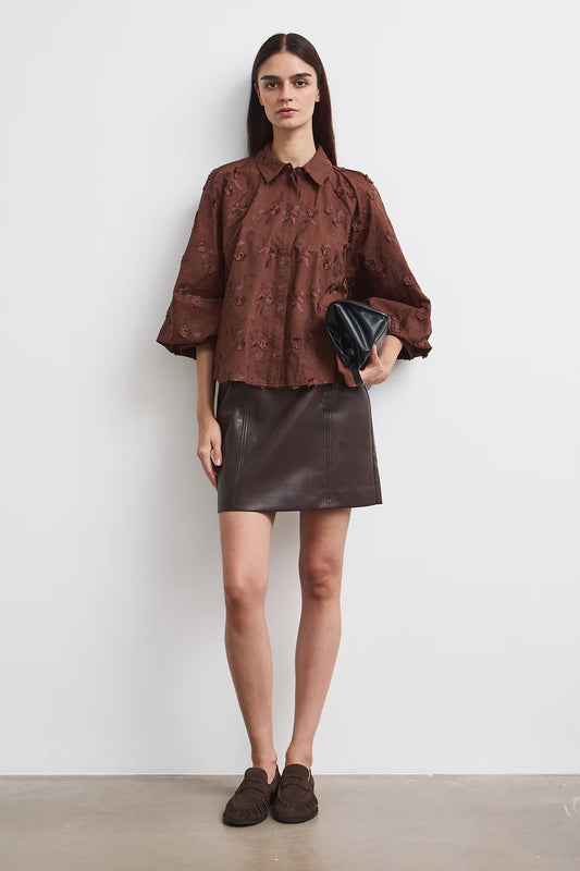 Dames katoenen blouse met borduurwerk