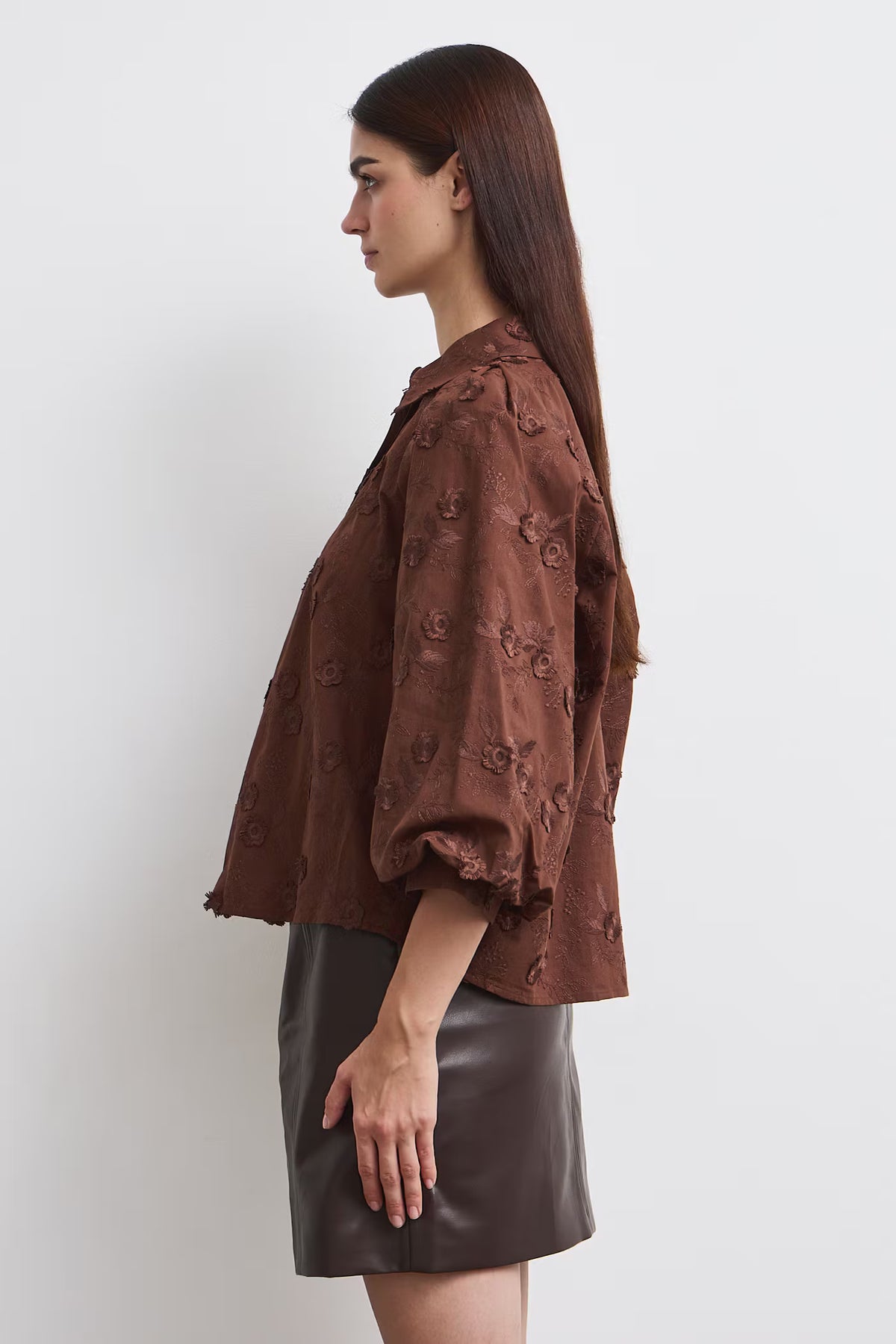 Dames katoenen blouse met borduurwerk