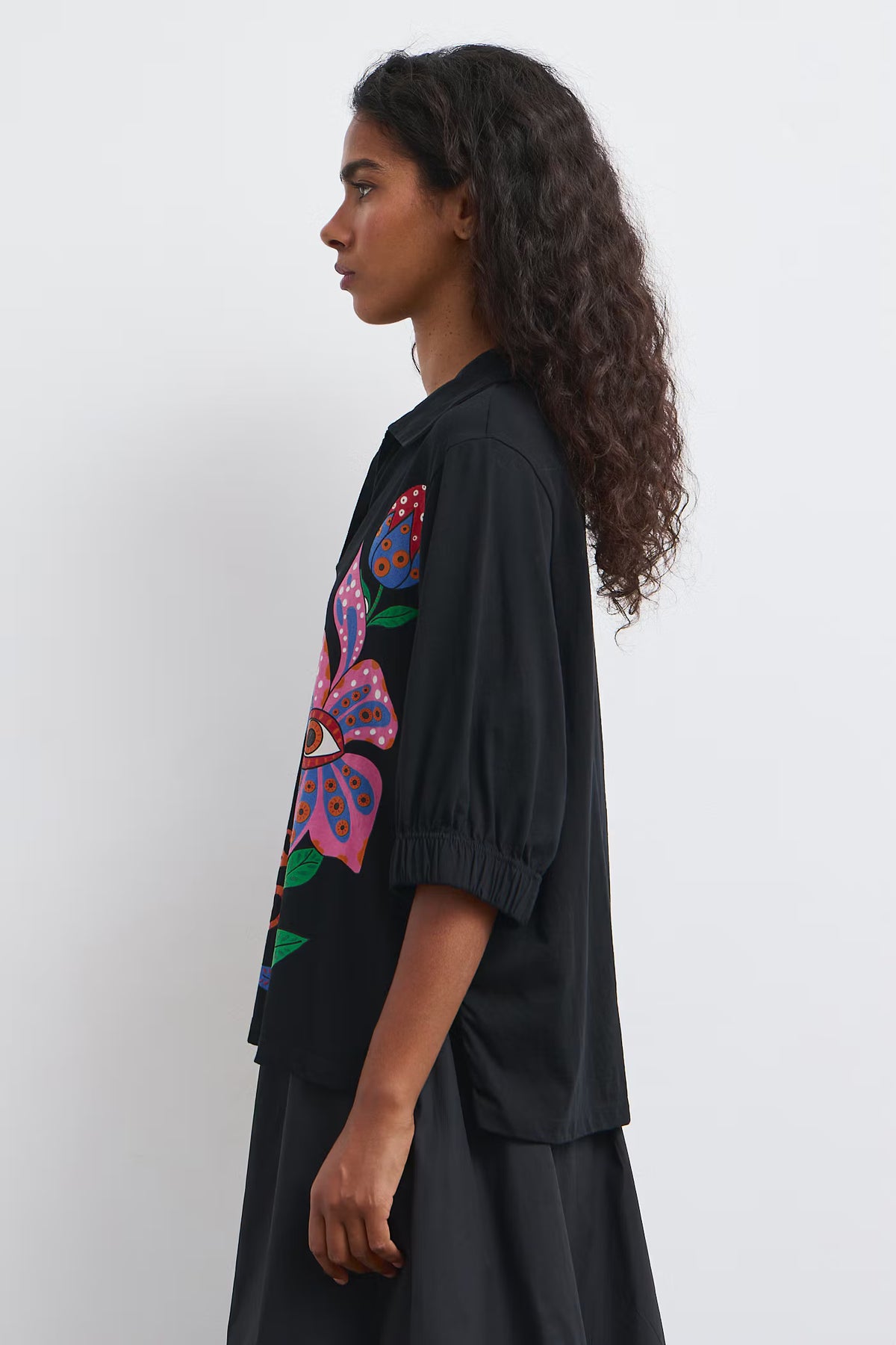 Dames katoenen T-shirt met artistieke print