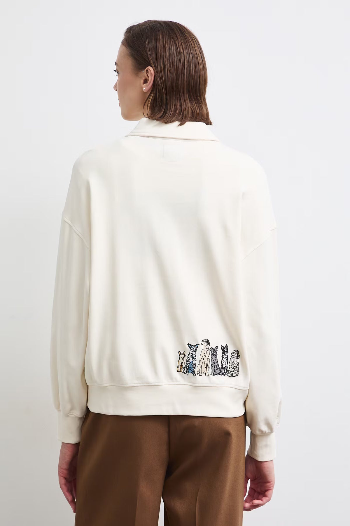 dames trui met hondenprint - Adela Madej x Medicine collectie