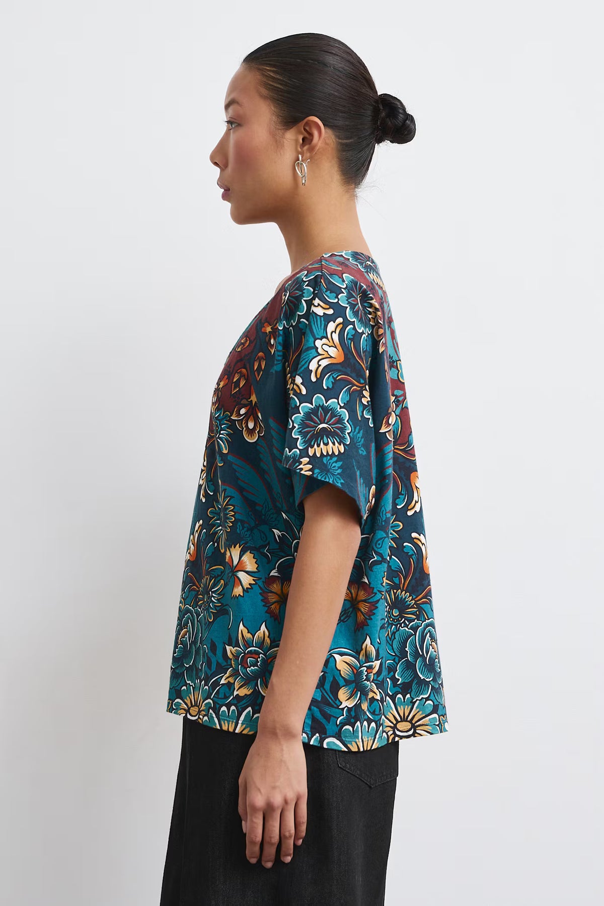 Dames blouse met V-hals en print