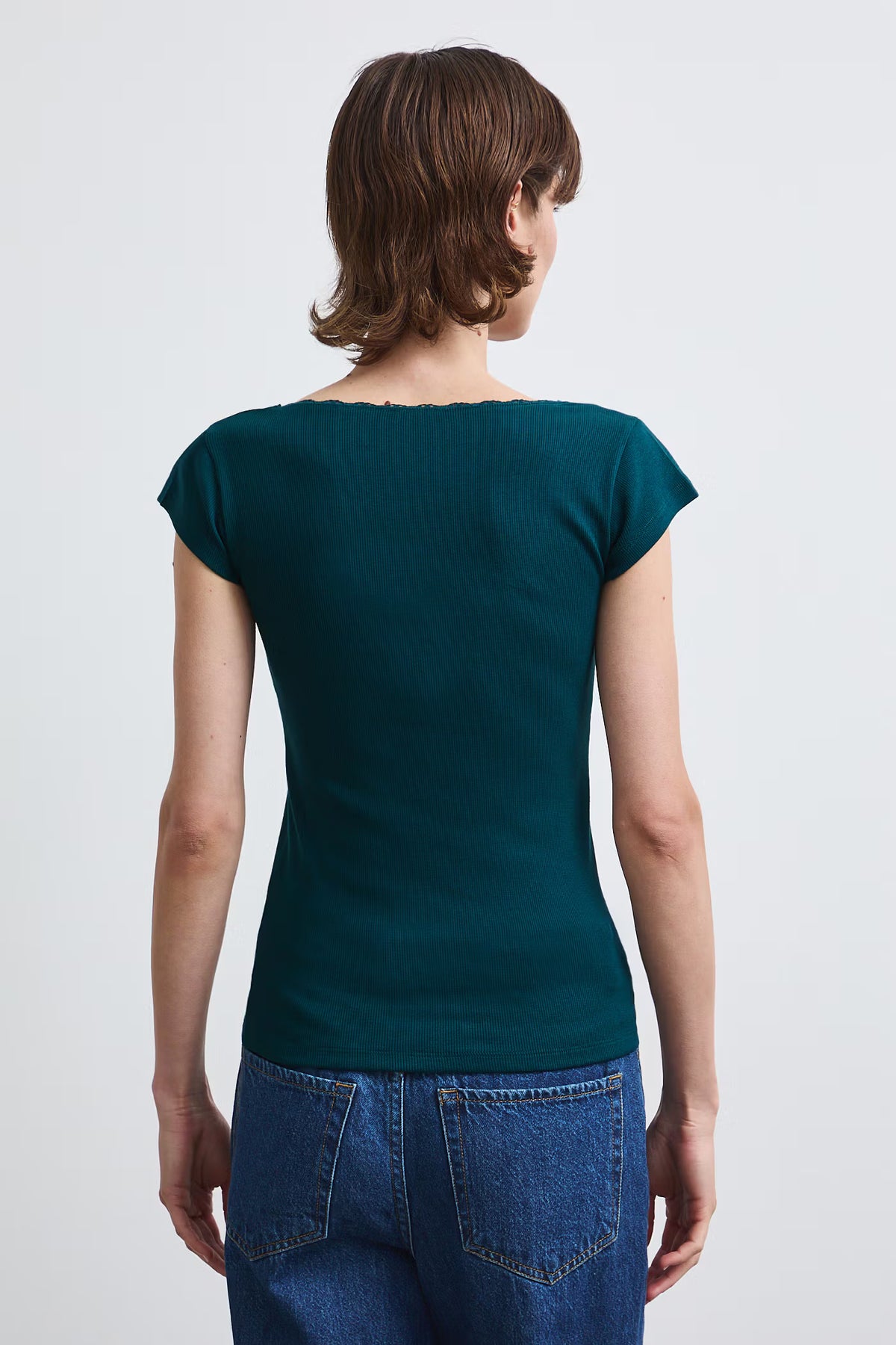 Dames aansluitend T-shirt met kanten halslijn