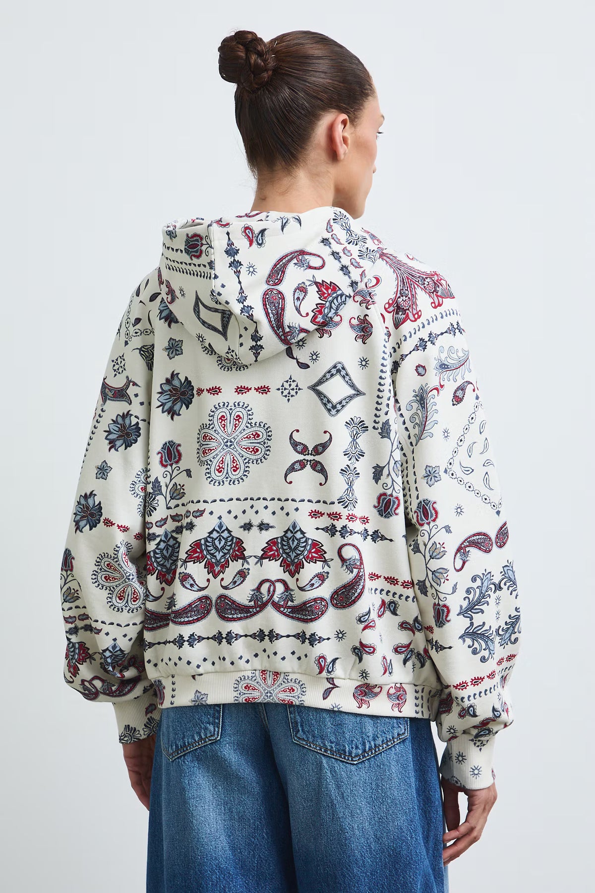 Damesvest met capuchon, ritssluiting en print