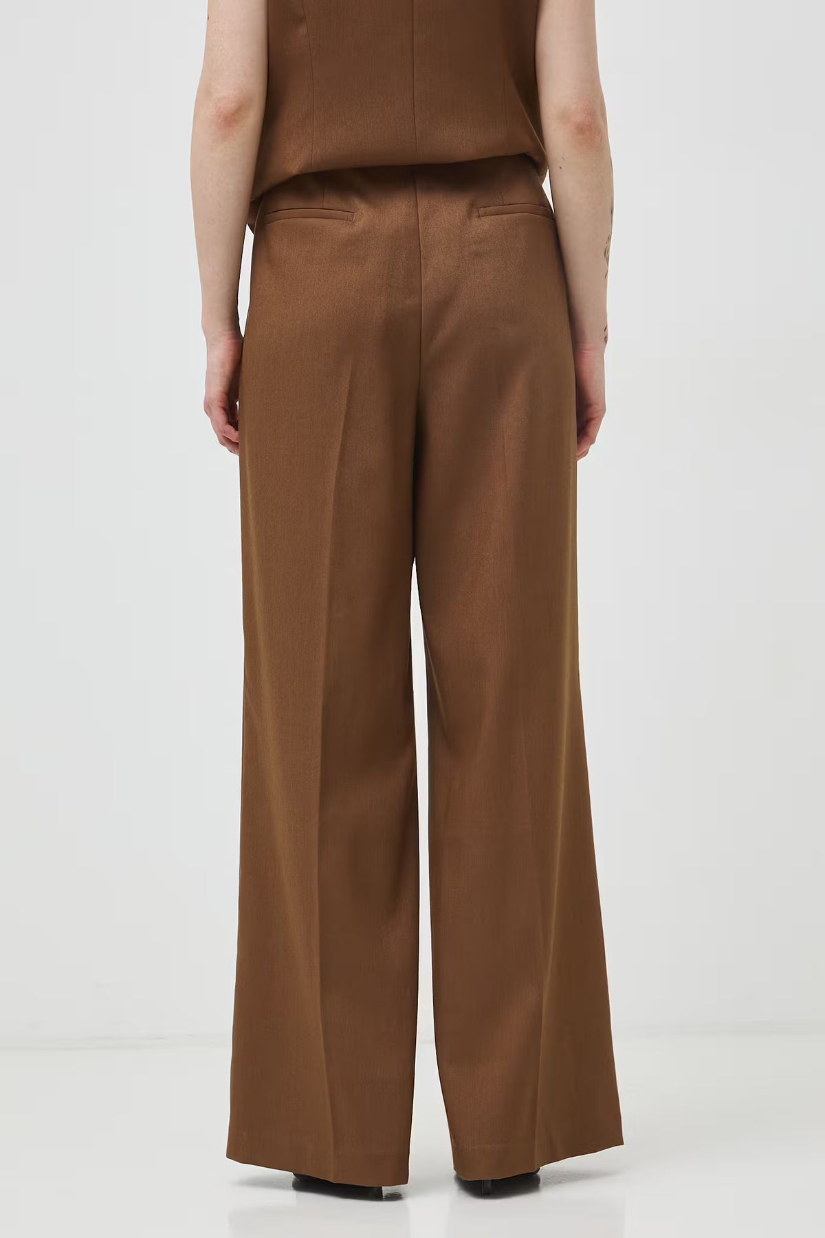 Damespantalon met wijde pijpen en hoge taille – camel bruin