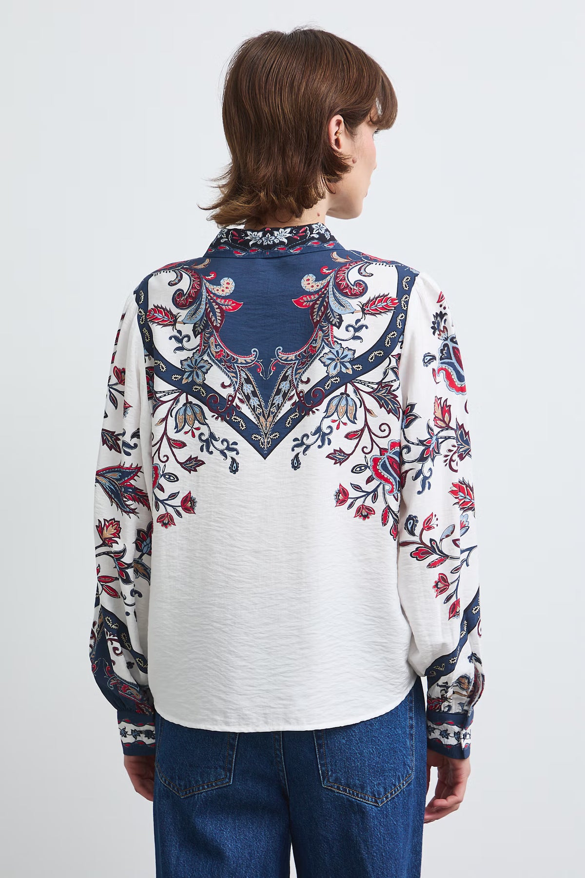 Dames blouse met paisleyprint