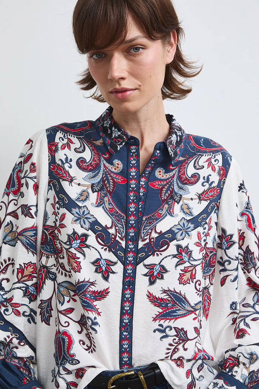Dames blouse met paisleyprint