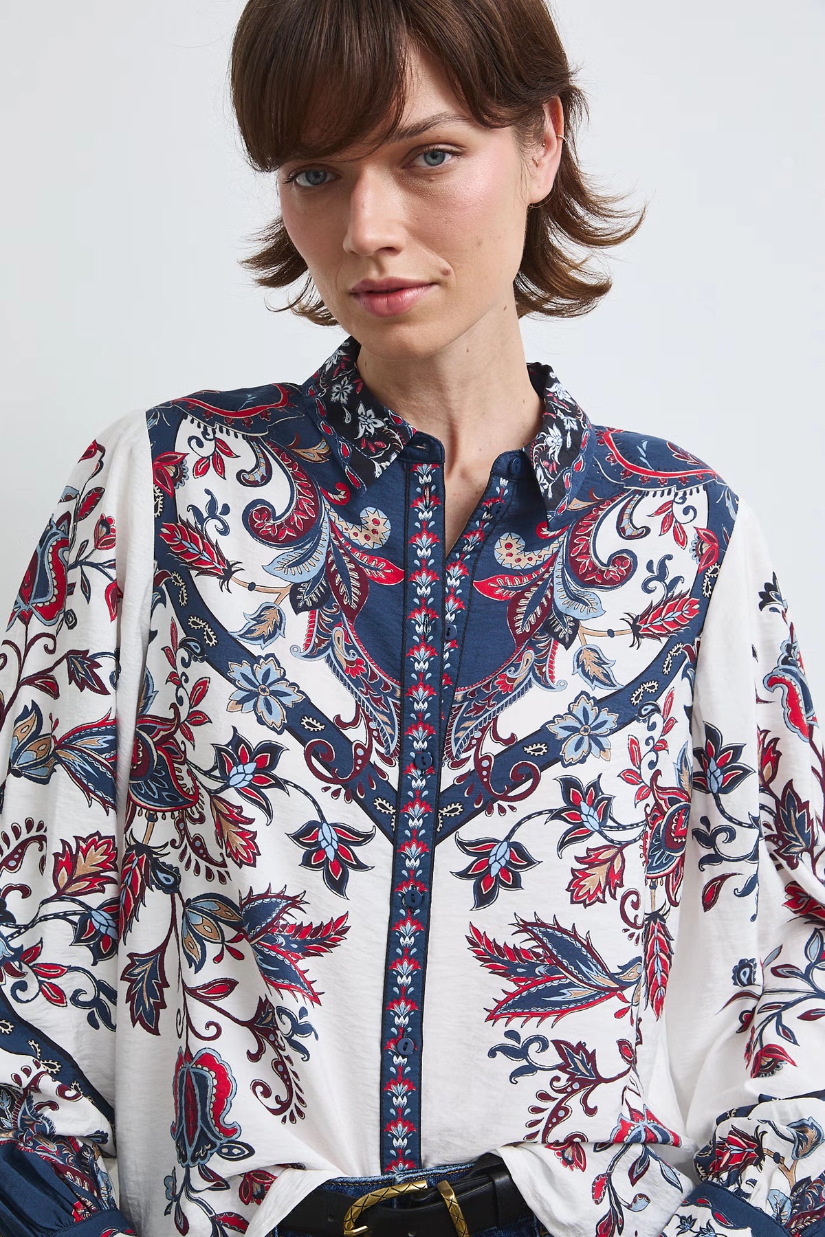 Dames blouse met paisleyprint