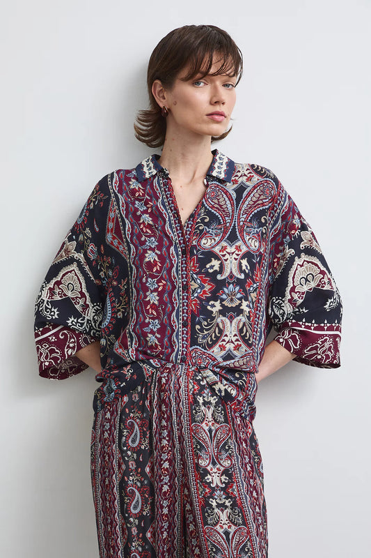 Damesblouse met kleurrijke paisleyprint